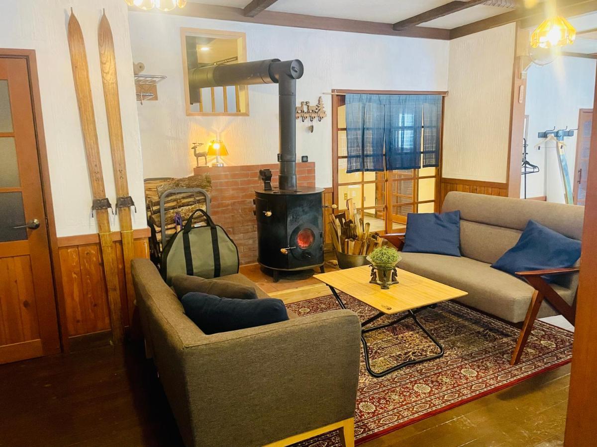 Guest House Zu-Thones هاكوبا المظهر الخارجي الصورة